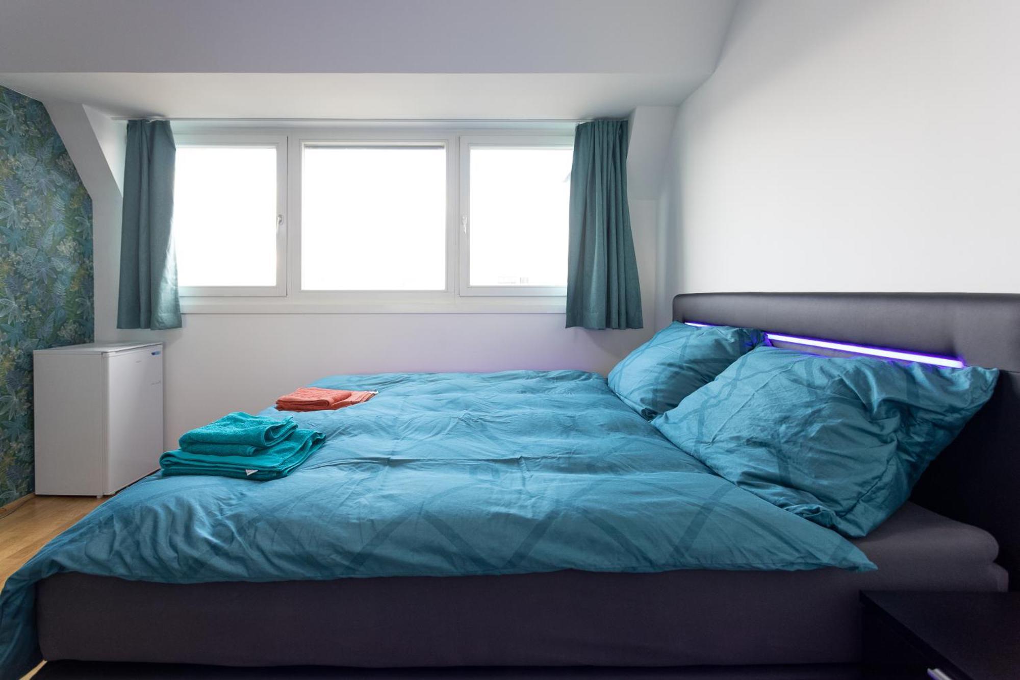 Private Room With Ac- Microwave, Personal Fridge & Metro Access - 7 Min To Center Vienna Luaran gambar