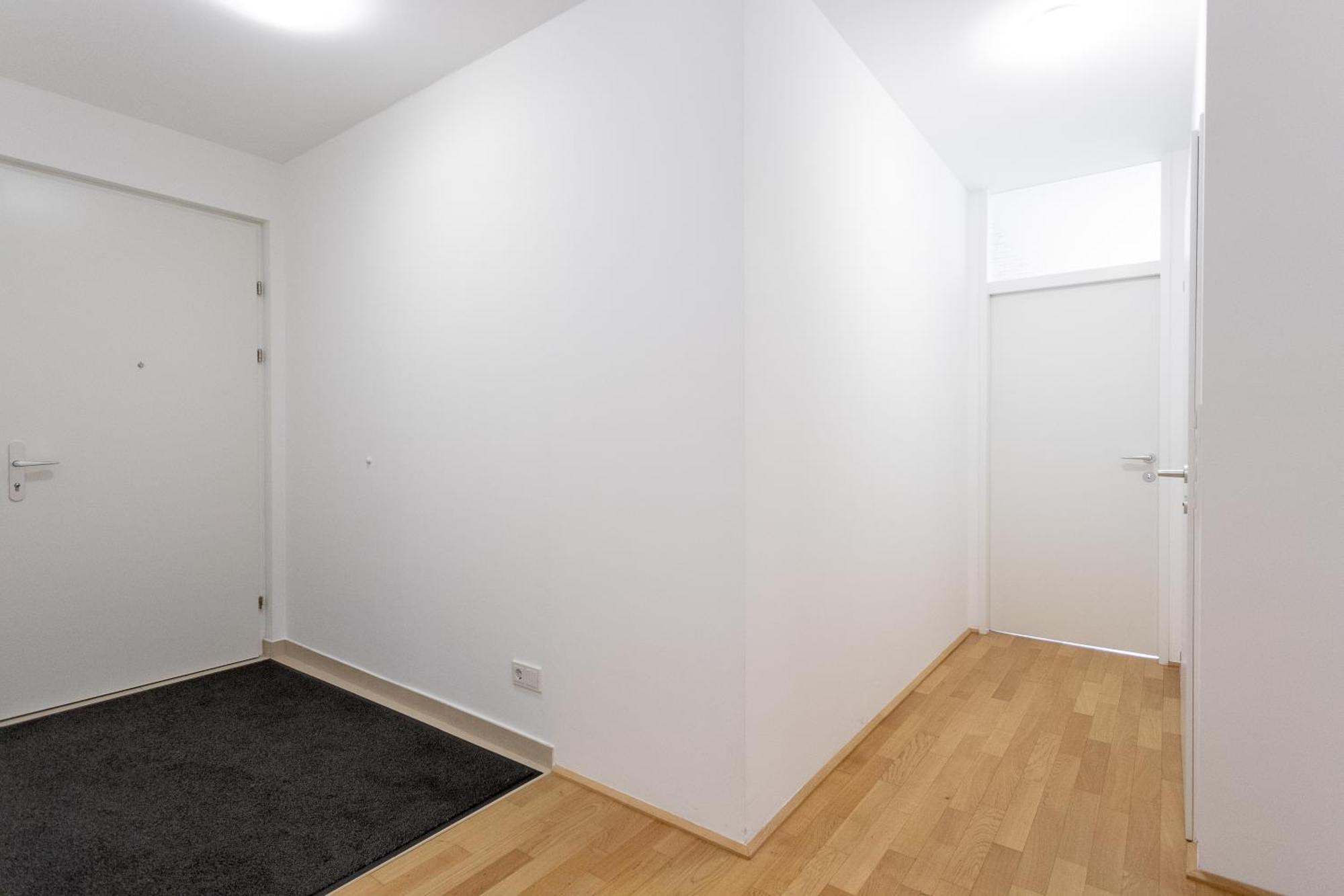 Private Room With Ac- Microwave, Personal Fridge & Metro Access - 7 Min To Center Vienna Luaran gambar